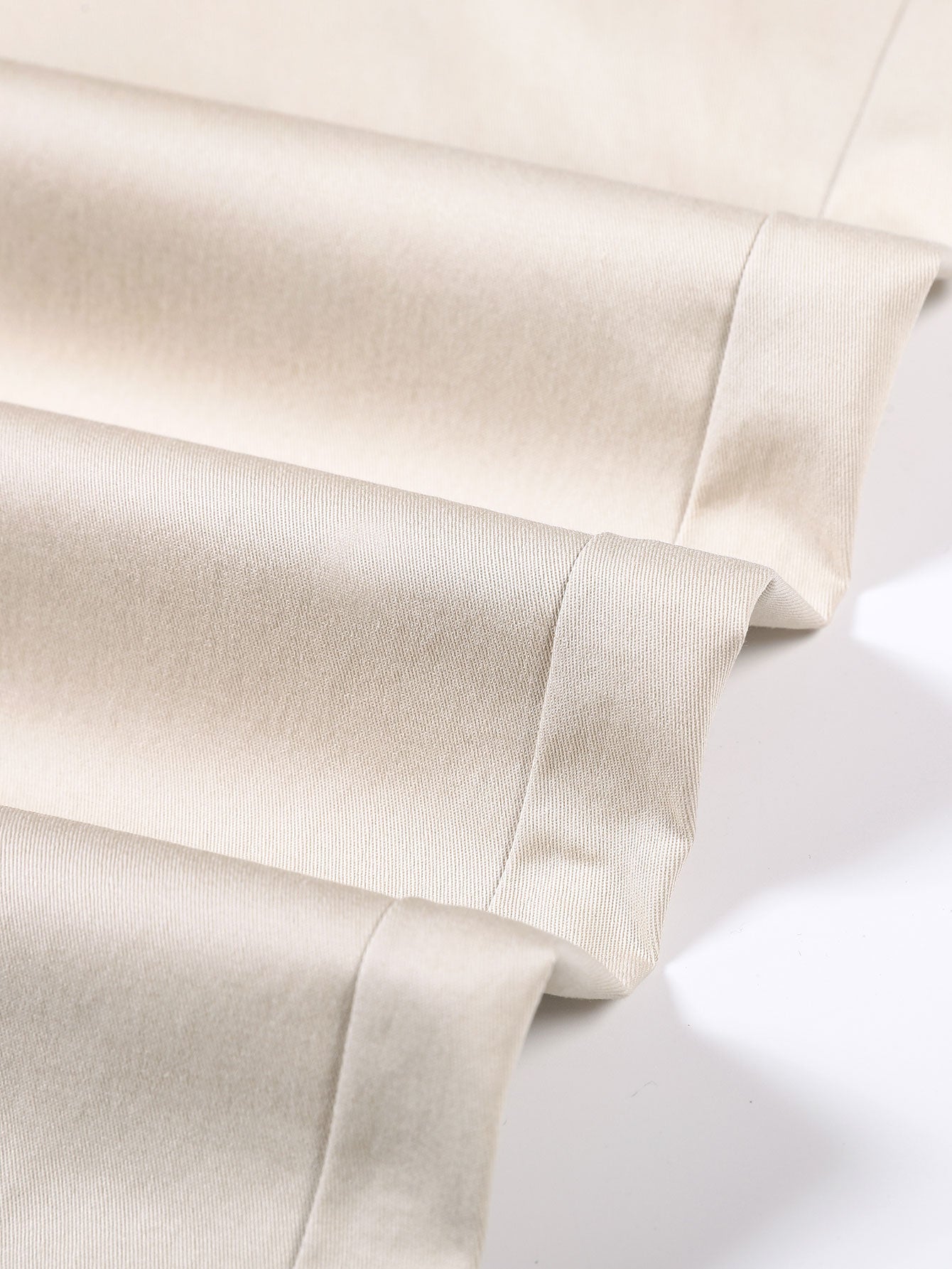 Pantalon à taille élastique et jambes droites