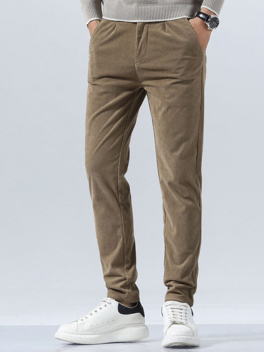 Pantalon slim fit en velours côtelé