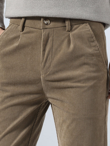 Pantalon slim fit en velours côtelé