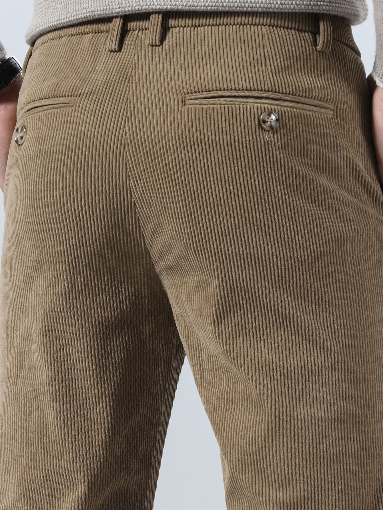 Pantalon slim fit en velours côtelé