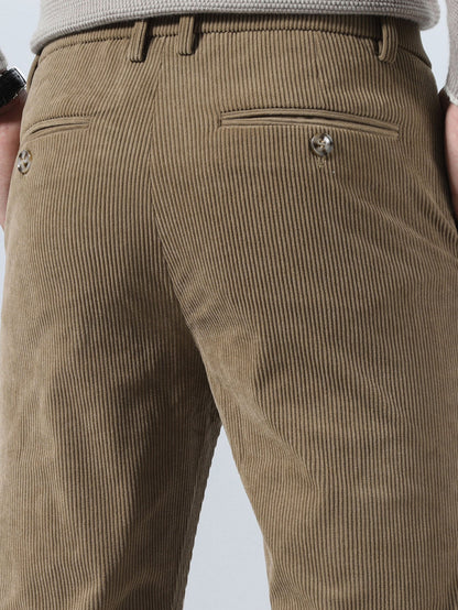 Pantalon slim fit en velours côtelé