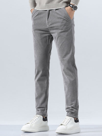 Pantalon slim fit en velours côtelé
