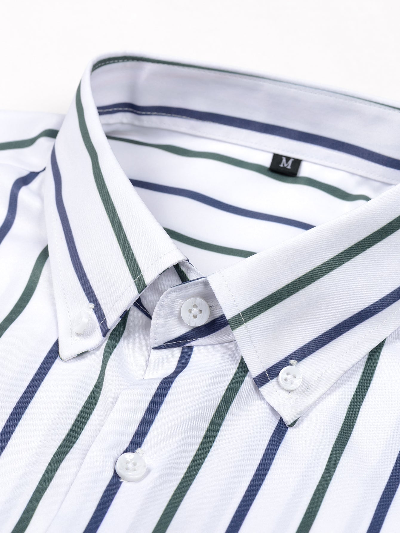Chemise rayée à manches longues avec boutons et pantalon slim fit fuselé