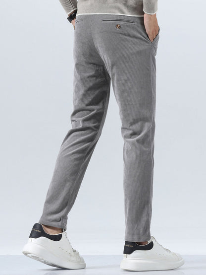 Pantalon slim fit en velours côtelé