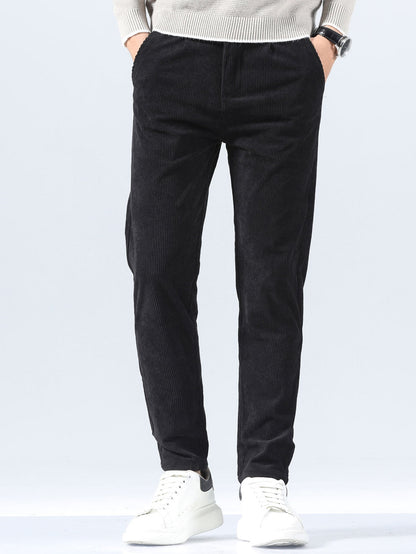 Pantalon slim fit en velours côtelé
