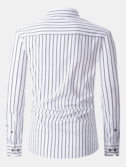 Chemise à rayures à manches longues avec poche et boutons