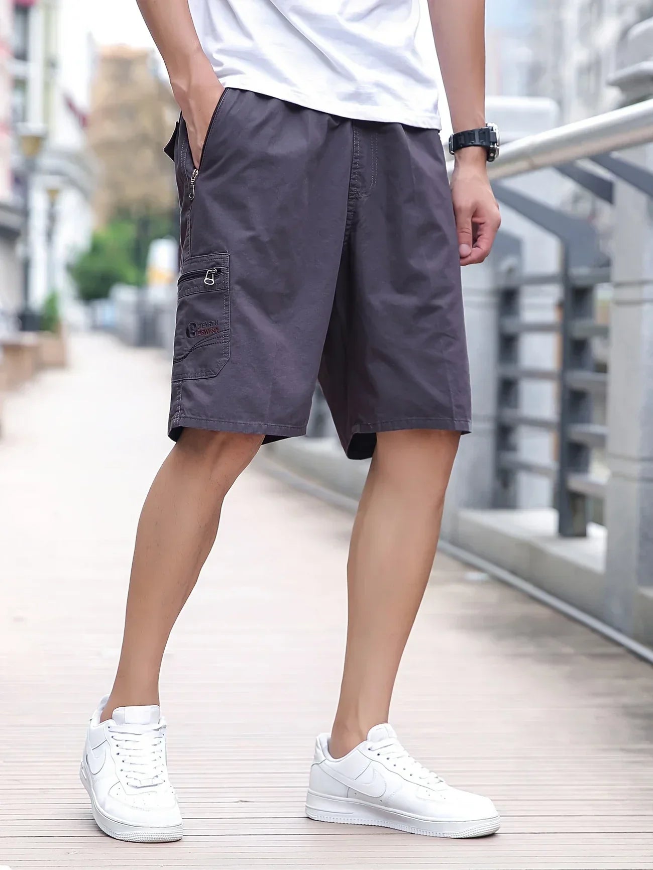 Short cargo léger avec poches